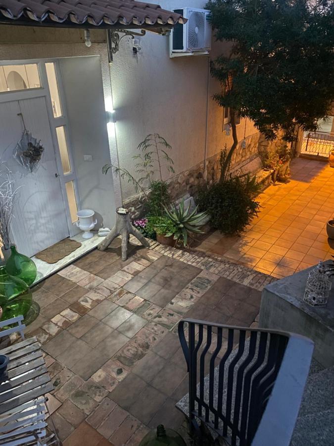 Il Giardino D'Ulisse Bed and Breakfast Reggio di Calabria Buitenkant foto